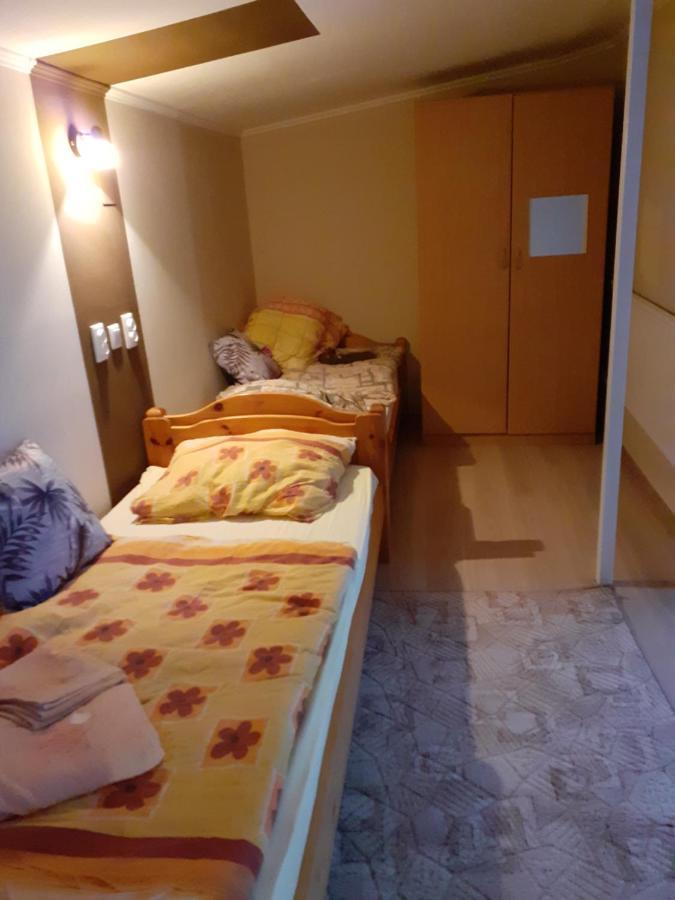 Csilla Apartman Balogunyom Exterior foto